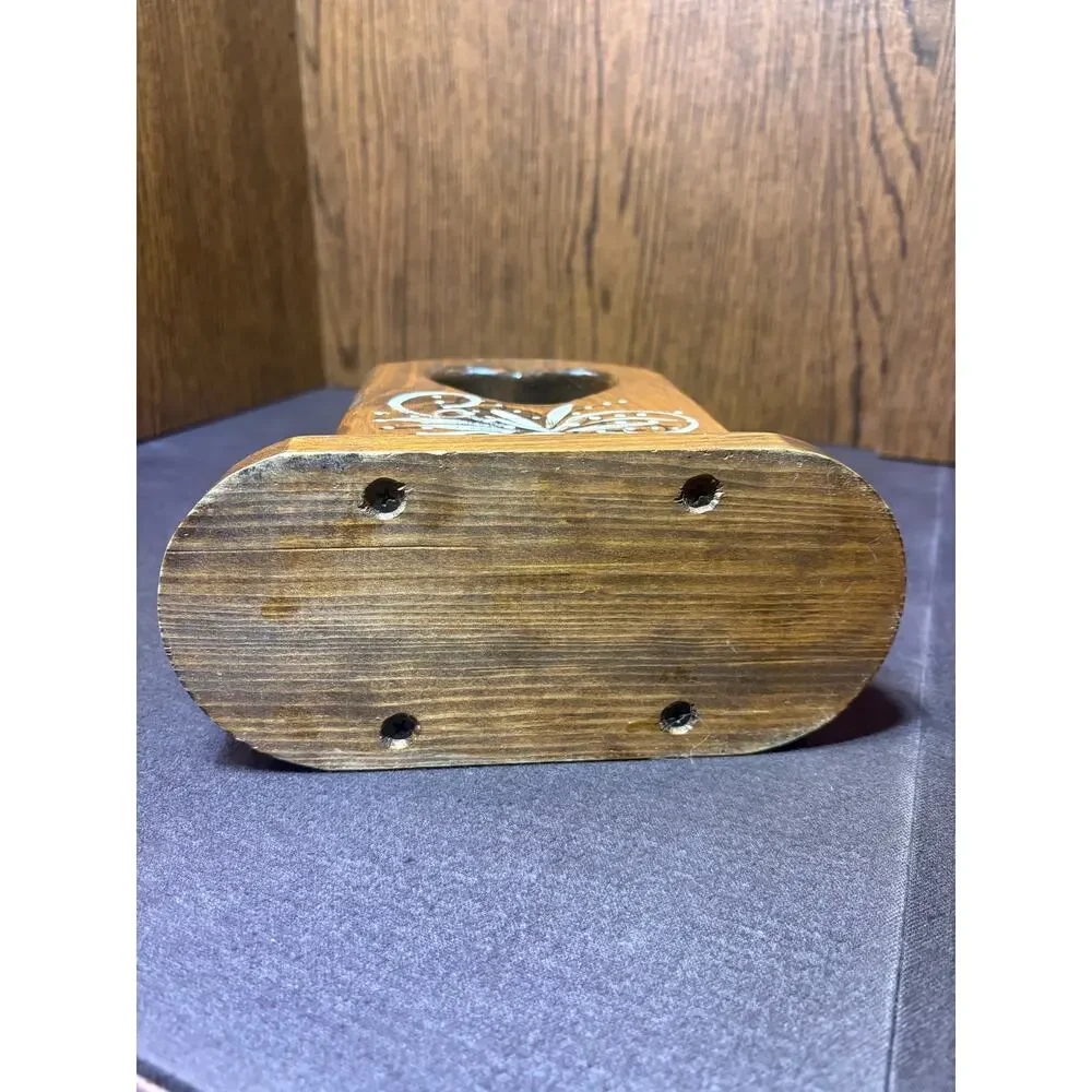 Other vintage wooden